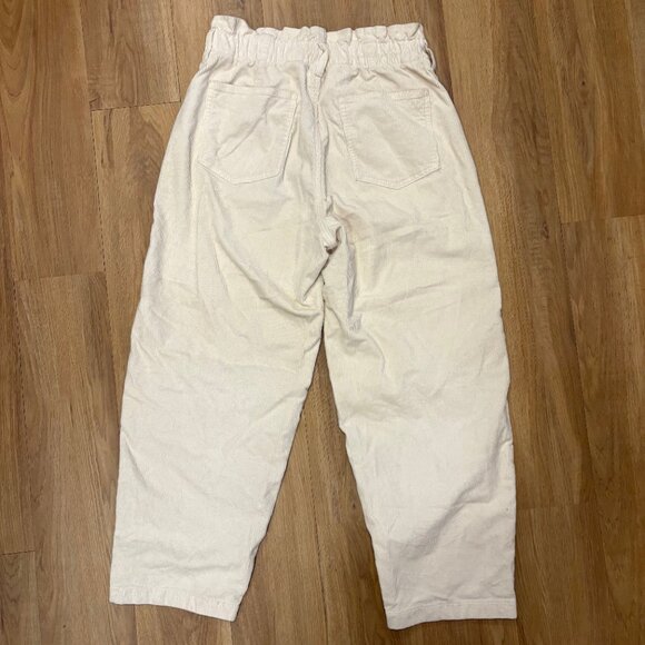 American Eagle Barrel Corduroy Jeans Size 6 White | High Waist Soft Corduroy - Picture 6 of 6